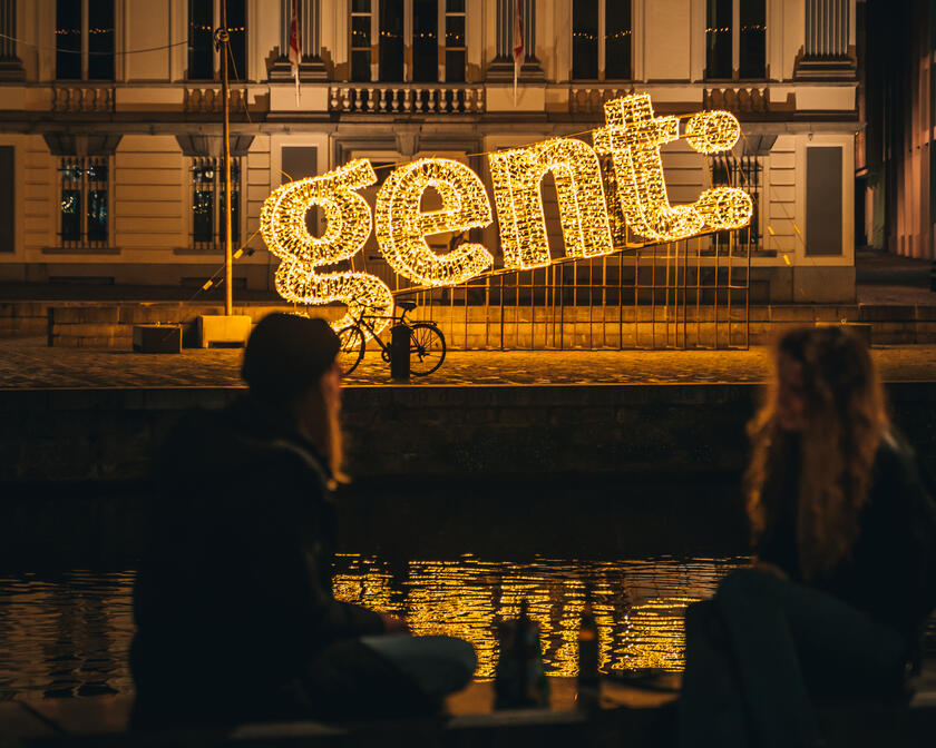 Gent logo eindejaarsverlichting op de Korenlei