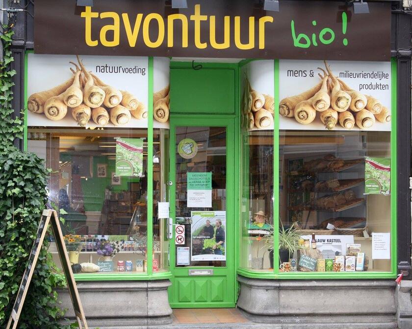 Shop window of Tavontuur