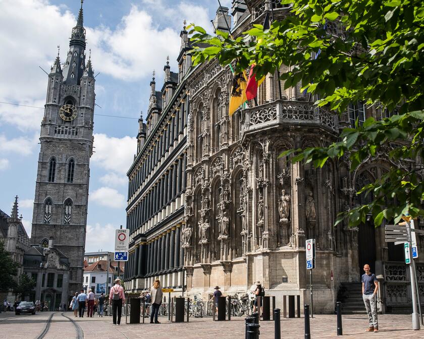 Stadhuis van Gent met zicht op het Belfort