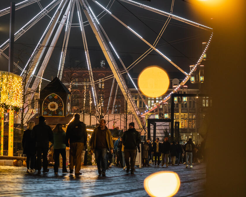 Grande roue au marché de Noël