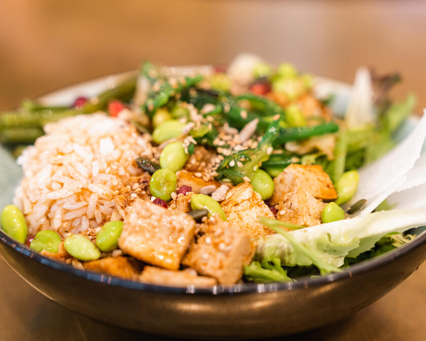 Vegan salade in een kom