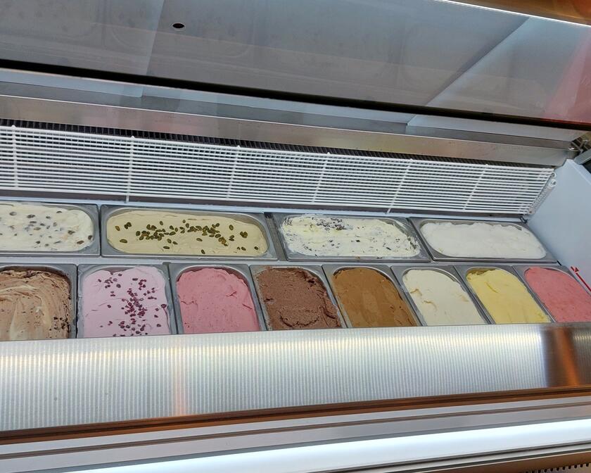 Counter with ice cream