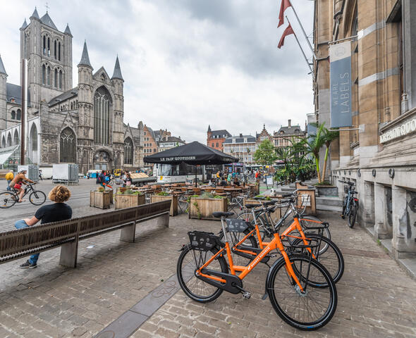 fietsverhuur standplaats aan St-Niklaaskerk