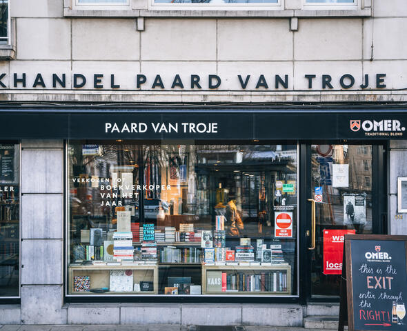 gevel boekenwinkel paard van troje