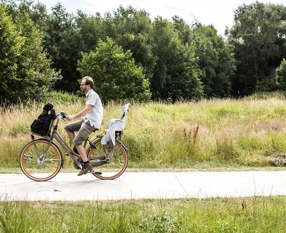 Fietser in de Gentbrugse Meersen