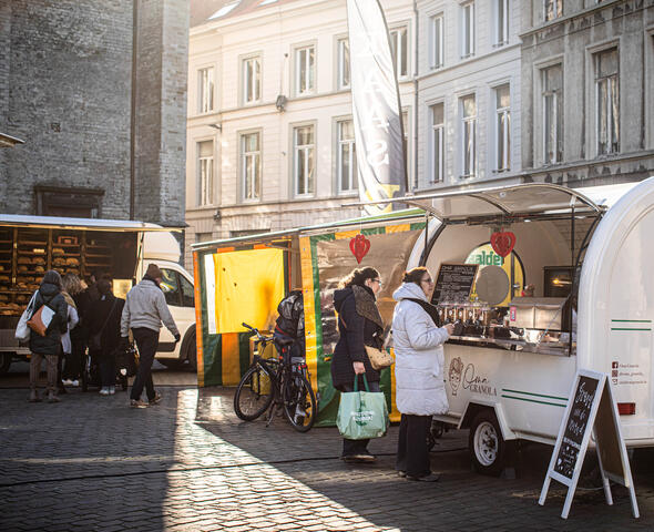 Faire ses courses sur la Sint-Michielsplein