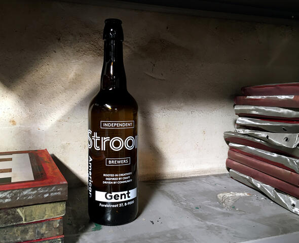 A bottle of "Stroom" beer