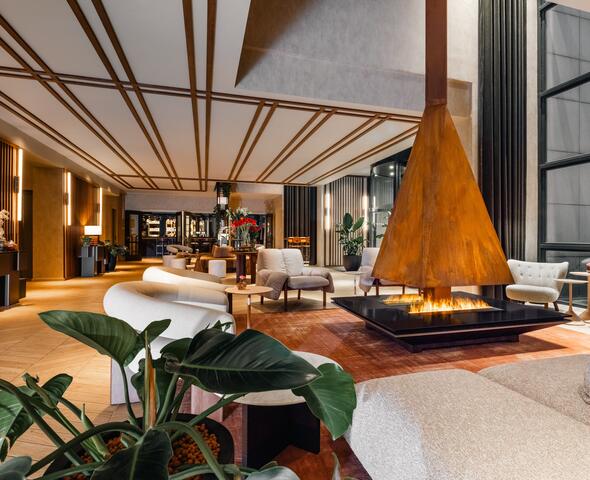 Lobby and reception of hotel NH Collection Ghent