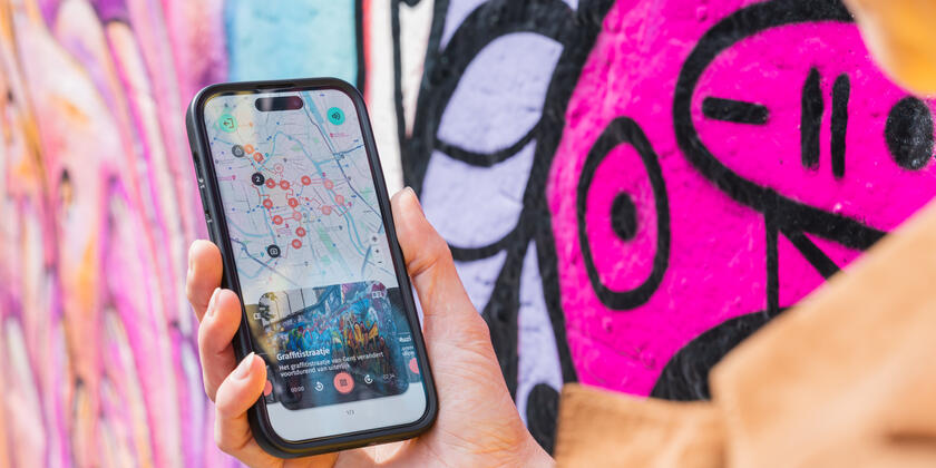 City walking tour with app