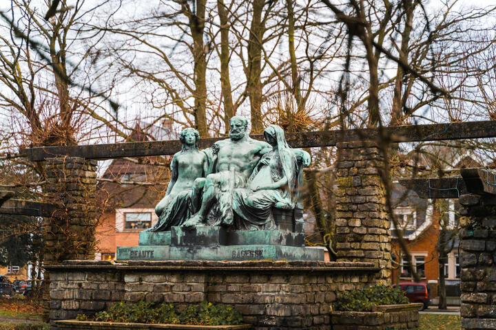 Bronzen beeldengroep “Schoonheid - Kracht - Wijsheid