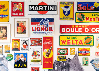 Posters and enamelled signs