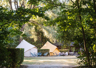 Glamping-Zelte bei Camping Urban Garden Blaarmeersen