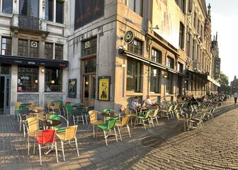 Photo of the outdoor terrace in sunny weather
