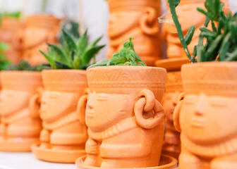 Terracotta potten uit Colombia