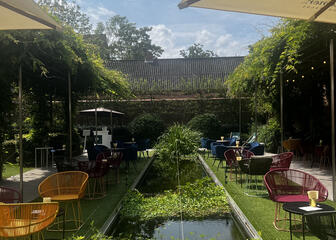 Zomerbar in de kloostertuin