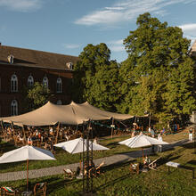 Zicht op het festivaldomein